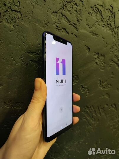 Xiaomi Mi 8, 6/64 ГБ