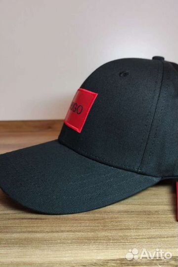 Бейсболка hugo