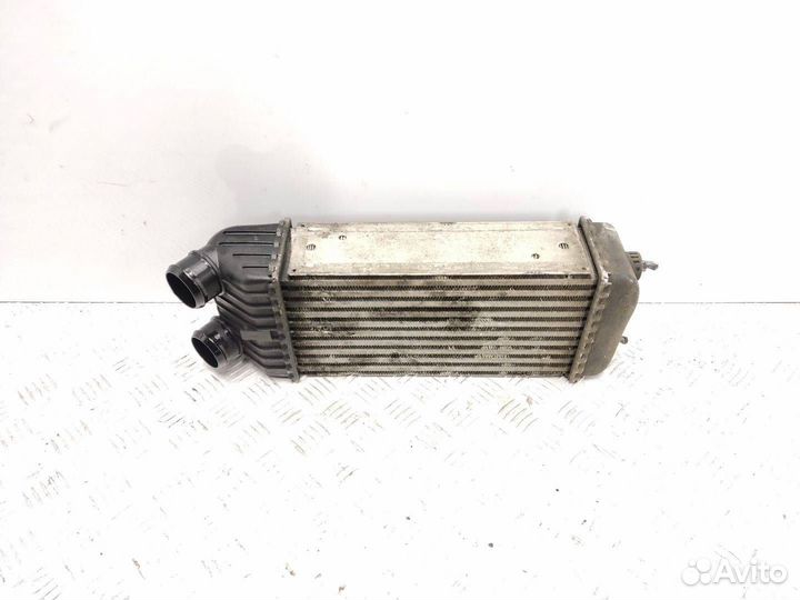 Интеркулер Citroen C3 Picasso 2010 9680275480