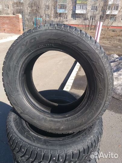 Toyo Observe Ice-Freezer 205/65 R15