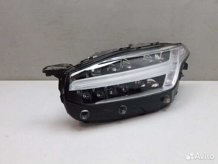 Фара левая Volvo XC90