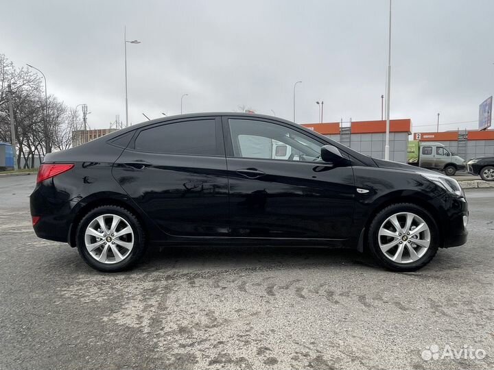 Hyundai Solaris 1.4 AT, 2015, 111 844 км