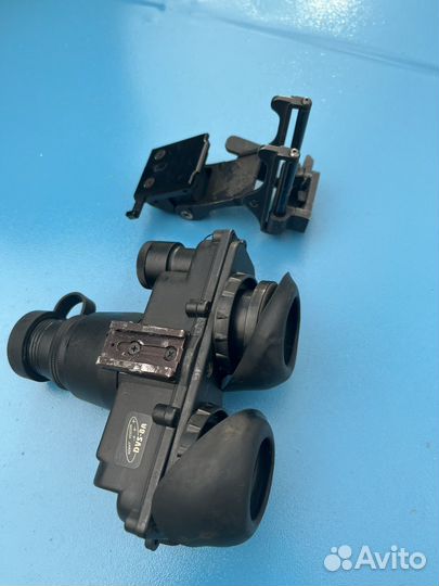 Прибор ночного виденья DVS-8A