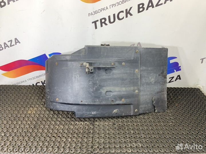 Крыло переднее левое задняя часть