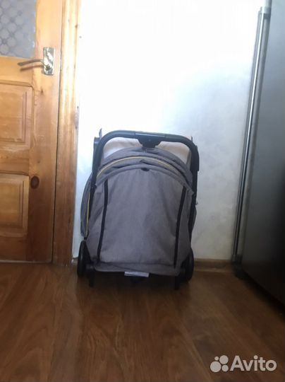 Коляска новая прогулочная