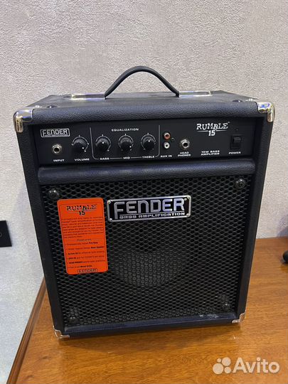 Комбик Fender Bass Amplification Rumble 15