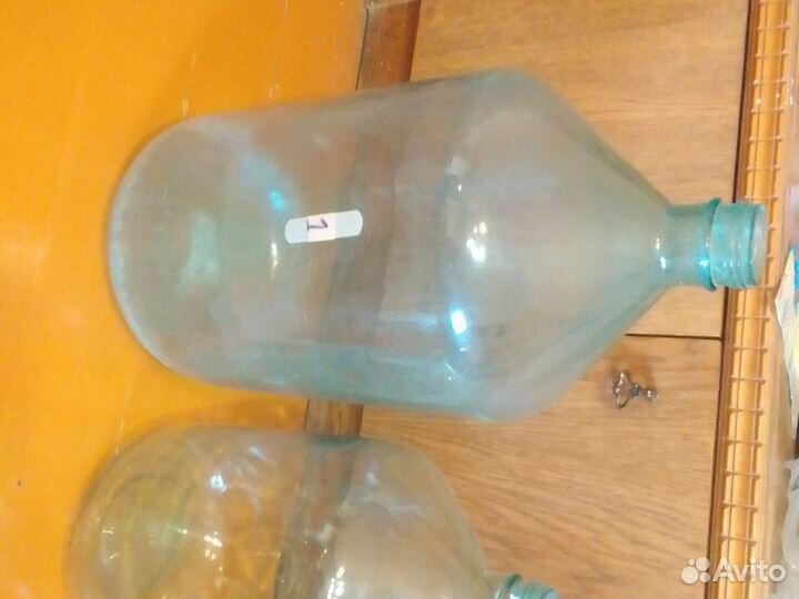 Бутыль на 10 и 20 литров