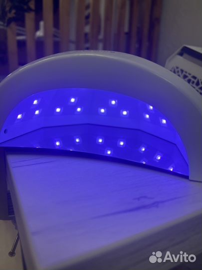 Лампа для маникюра