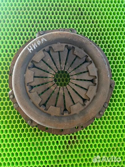 Корзина сцепления VAZ niva