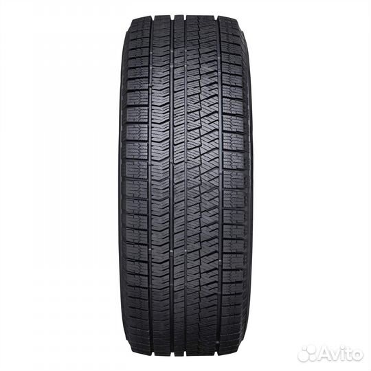 Bridgestone Blizzak Ice 245/40 R18 93S