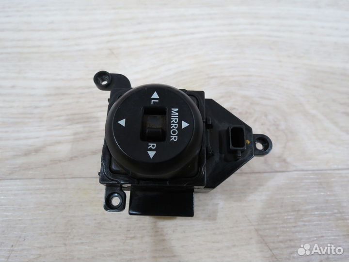 Блок управления зеркалами Hyundai i30