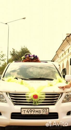 Украшение на автомобиль на свадьбу