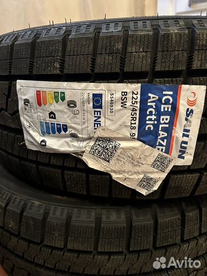 Sailun Ice Blazer Arctic 225/45 R18