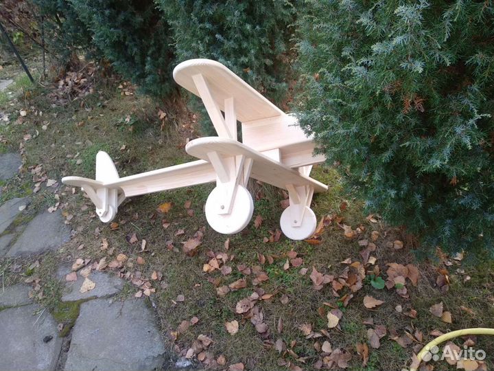 Фото реквизиты Деревянный самолёт большой