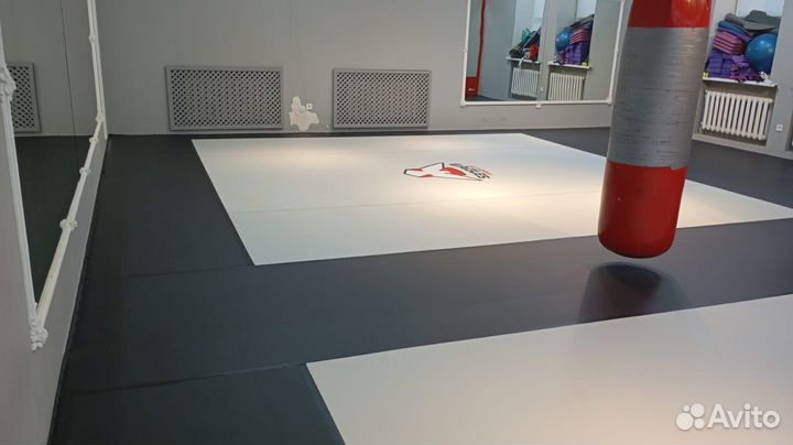 Борцовский ковер, ковер для мма