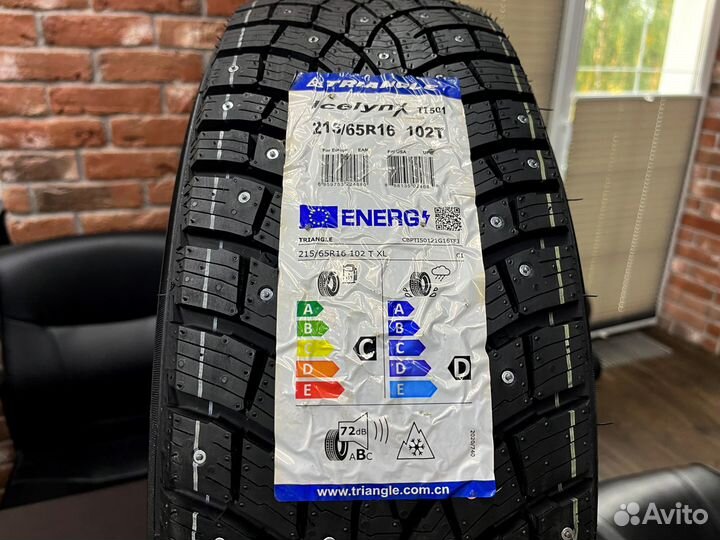 Triangle IcelynX TI501 215/65 R16 102T