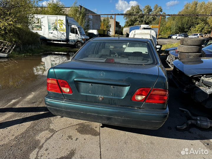 Разбор Mercedes w210, 2.0, 136 л.с.,Акпп, 1996