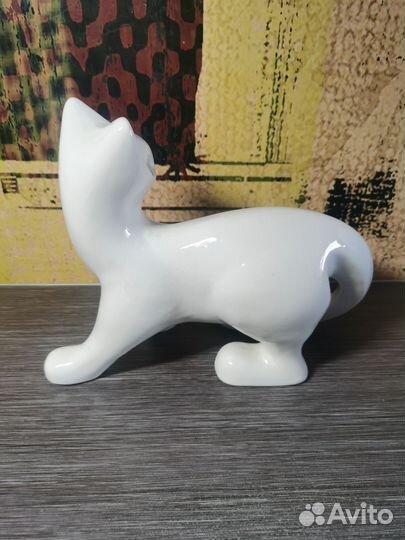 Статуэтка фигурка кошка