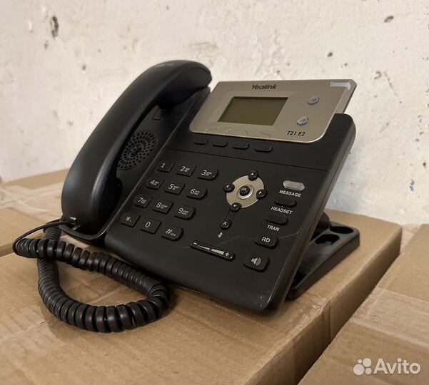 Телефон Yealink T21 E2