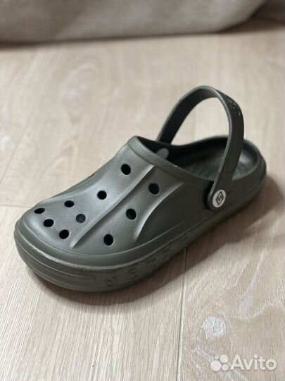 Crocs