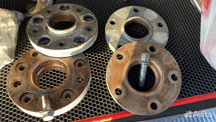 Проставки колесные 5х130