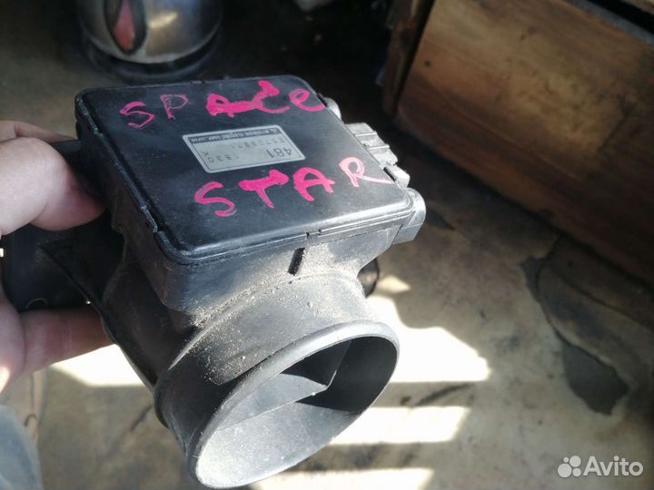 Расходомер воздуха Mitsubishi E5t08271