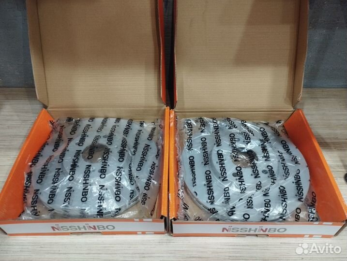 Комплект передних тормозных дисков Honda Accord 7