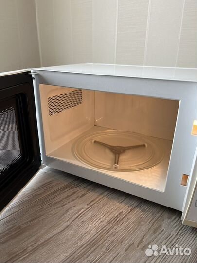 Микроволновая печь lg