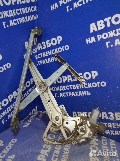 Передний правый стеклоподъемник Toyota Highlander