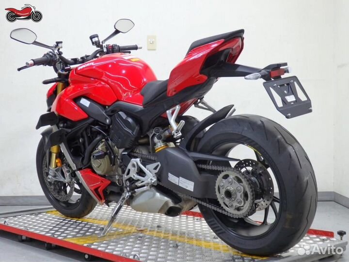 Ducati Streetfighter V4 2022г