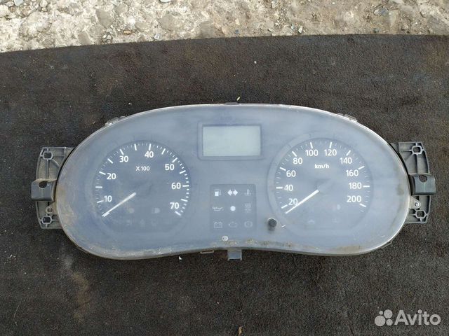 Приборная панель Рено Логан