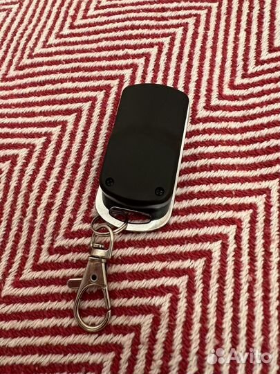 Пульт-брелок для ворот и шлагбаумов