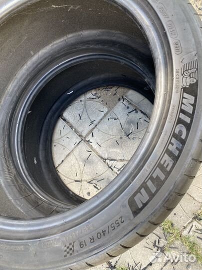 Michelin Pilot Sport 4 255/40 R19