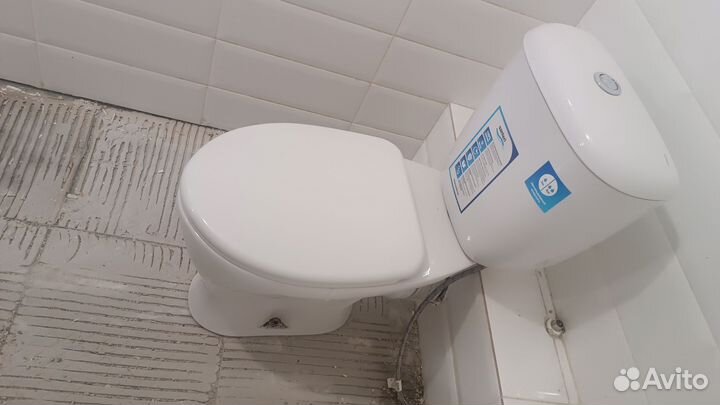 Продаю двери 6шт и унитаз почти