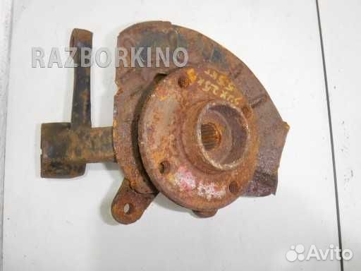 Кулак передний левый 6U0407255