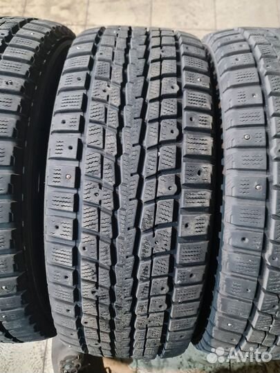 Dunlop SP Winter Ice 01 255/55 R18