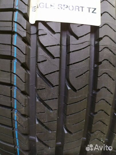 Goodyear Eagle Sport TZ 215/50 R17