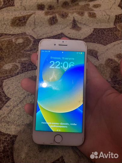 Телефон iPhone 8 64 gb
