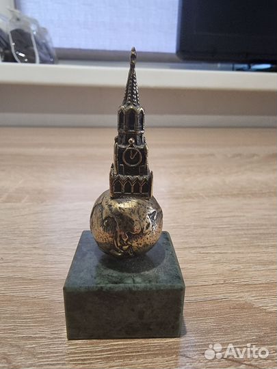 Бронзовая статуэтка Москва кремль