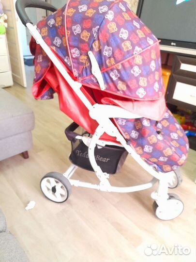 Прогулочная коляска