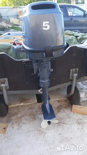 Лодочный мотор 5 л с 4 тактный