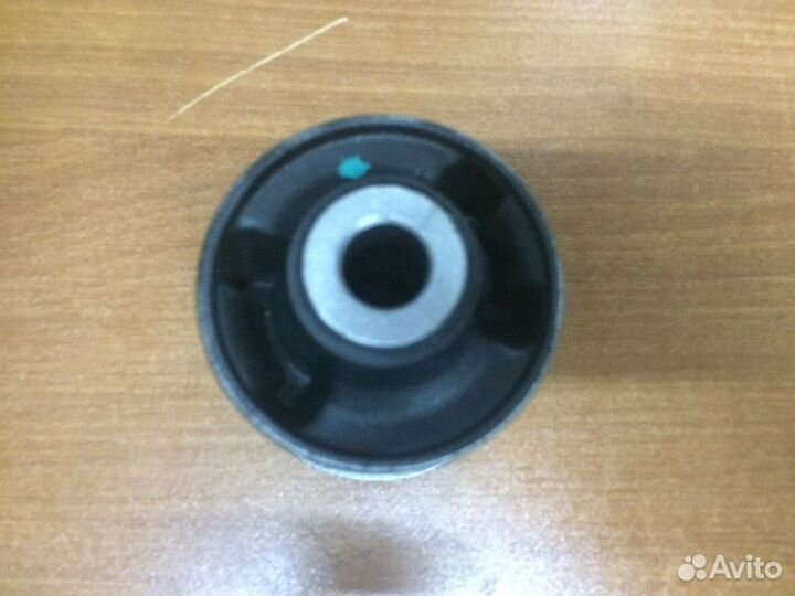 Сайлентблок задней балки Toyota corolla