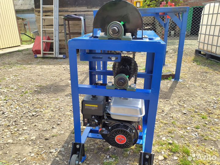 Винтовой дровокол