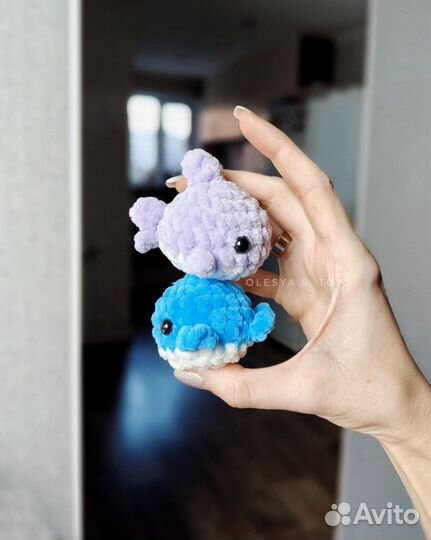Вязаный брелок