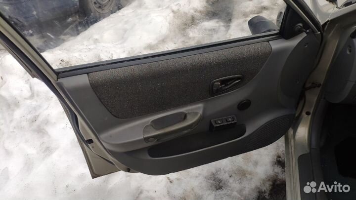 Обшивка двери (карты) Hyundai Accent 2007г