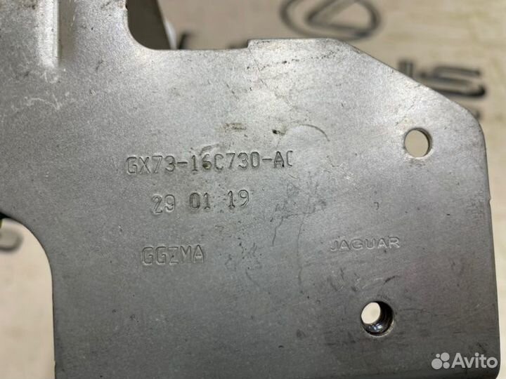 Кронштейн троса капота Land Rover Range Rover Vela