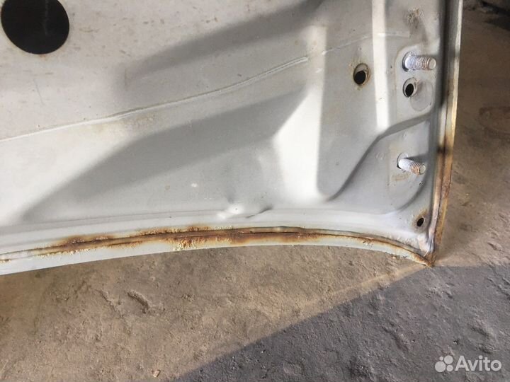 Капот almera classic