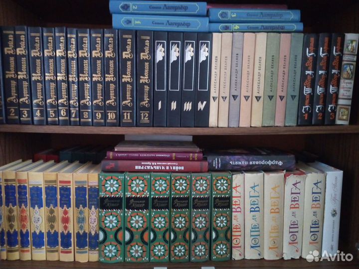 Книги Конан Дойль,Чапек,Шукшин,Конни