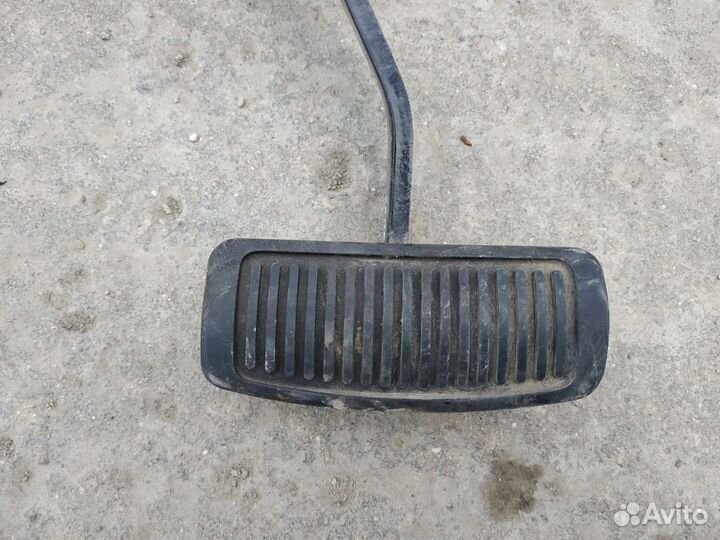 Педаль тормоза Hyundai Sonata 5 (2001-2012)