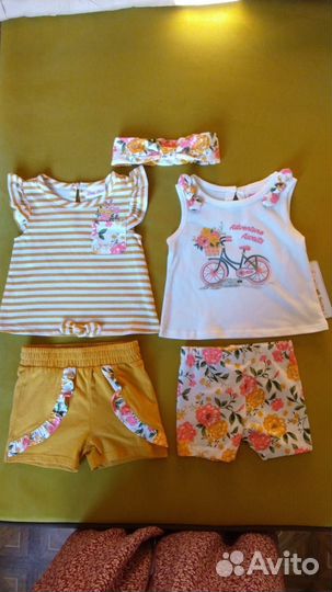 Новый костюмчик, 9-12 месяцев. Шорты и футболка